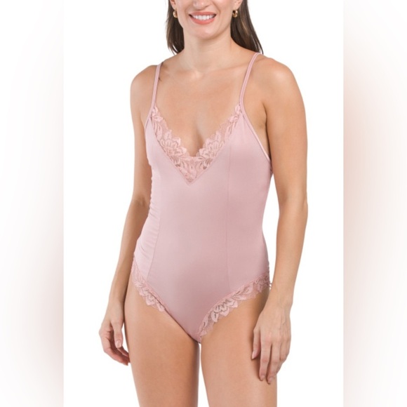 Free People Tops - FREE PEOPLE Wild Bunch Light Pink Bodysuit With Lace Trim. Women’s Small NWTS